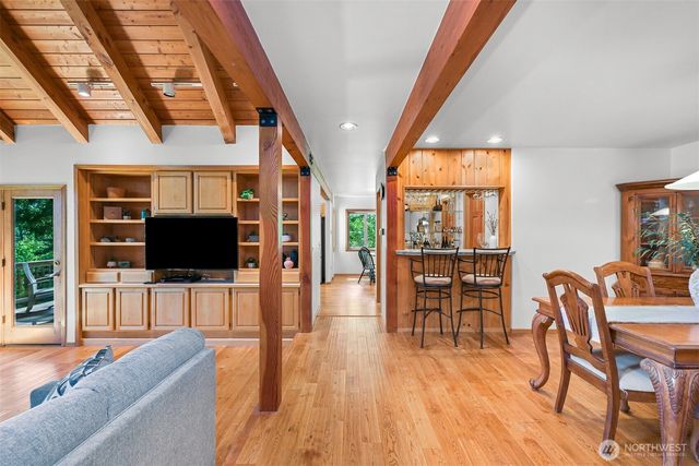 3337 Agate Heights Rd, Bellingham, WA 98226