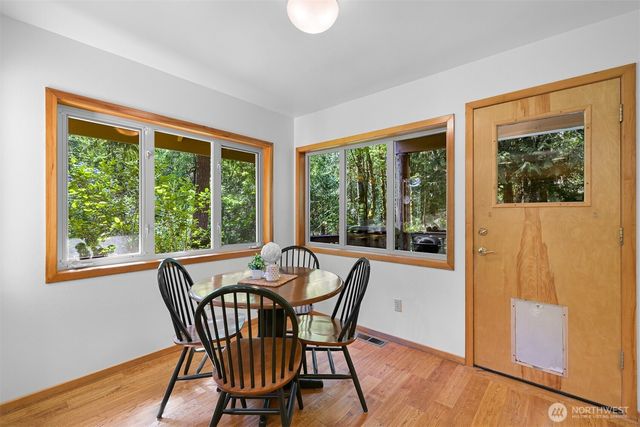 3337 Agate Heights Rd, Bellingham, WA 98226