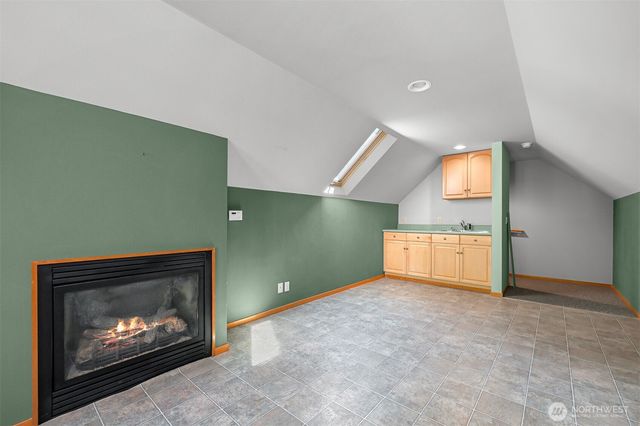 3337 Agate Heights Rd, Bellingham, WA 98226