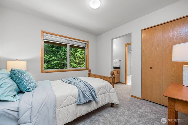 3337 Agate Heights Rd, Bellingham, WA 98226