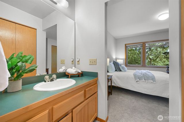 3337 Agate Heights Rd, Bellingham, WA 98226