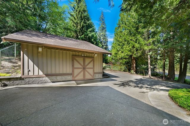 3337 Agate Heights Rd, Bellingham, WA 98226