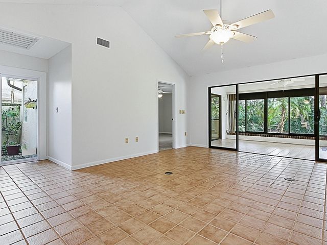 104 WATERWOOD DRIVE, Yalaha, FL 34797