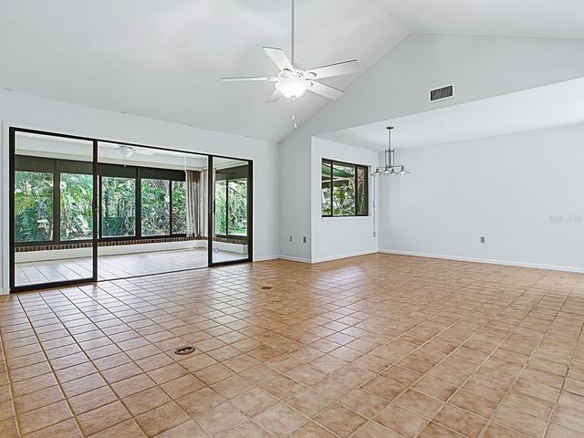 104 WATERWOOD DRIVE, Yalaha, FL 34797