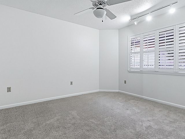 104 WATERWOOD DRIVE, Yalaha, FL 34797