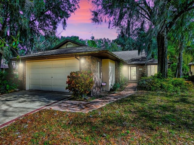 104 WATERWOOD DRIVE, Yalaha, FL 34797