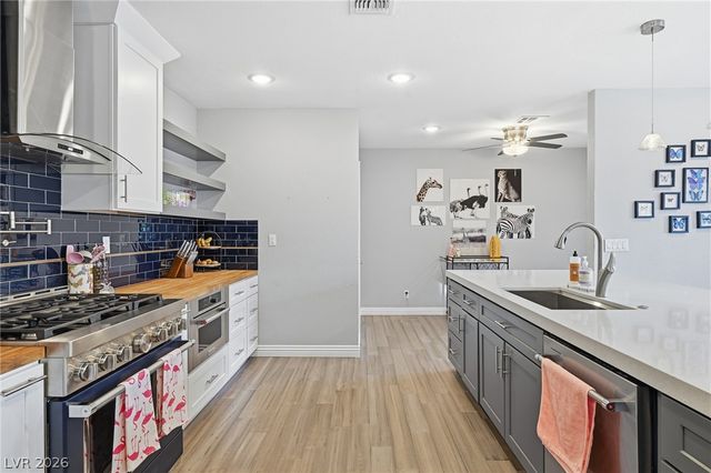 250 Garfield Drive, Henderson, NV 89074
