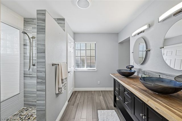 250 Garfield Drive, Henderson, NV 89074