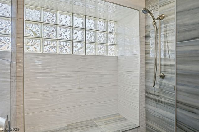 250 Garfield Drive, Henderson, NV 89074