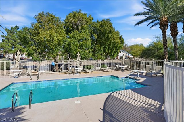 250 Garfield Drive, Henderson, NV 89074