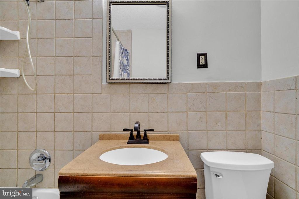 Image 20 of property listing at 125 RANGE RD, Glen Burnie, MD 21061