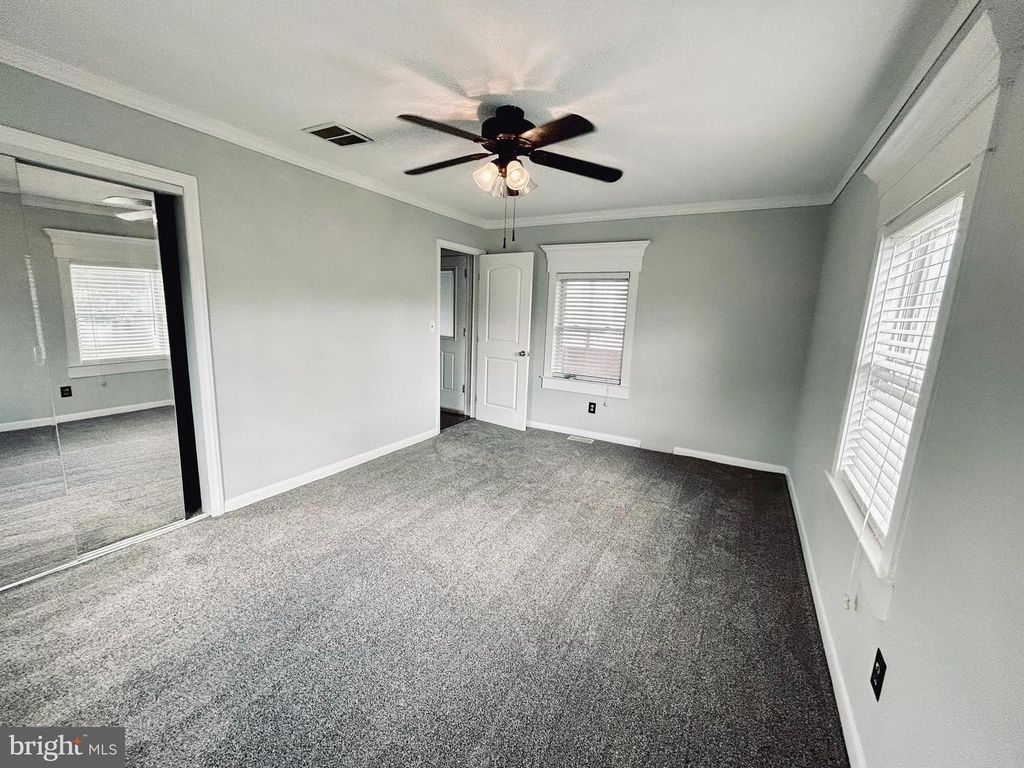Image 21 of property listing at 125 RANGE RD, Glen Burnie, MD 21061