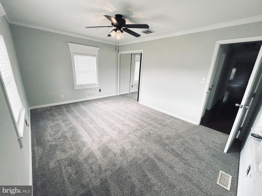 Image 27 of property listing at 125 RANGE RD, Glen Burnie, MD 21061