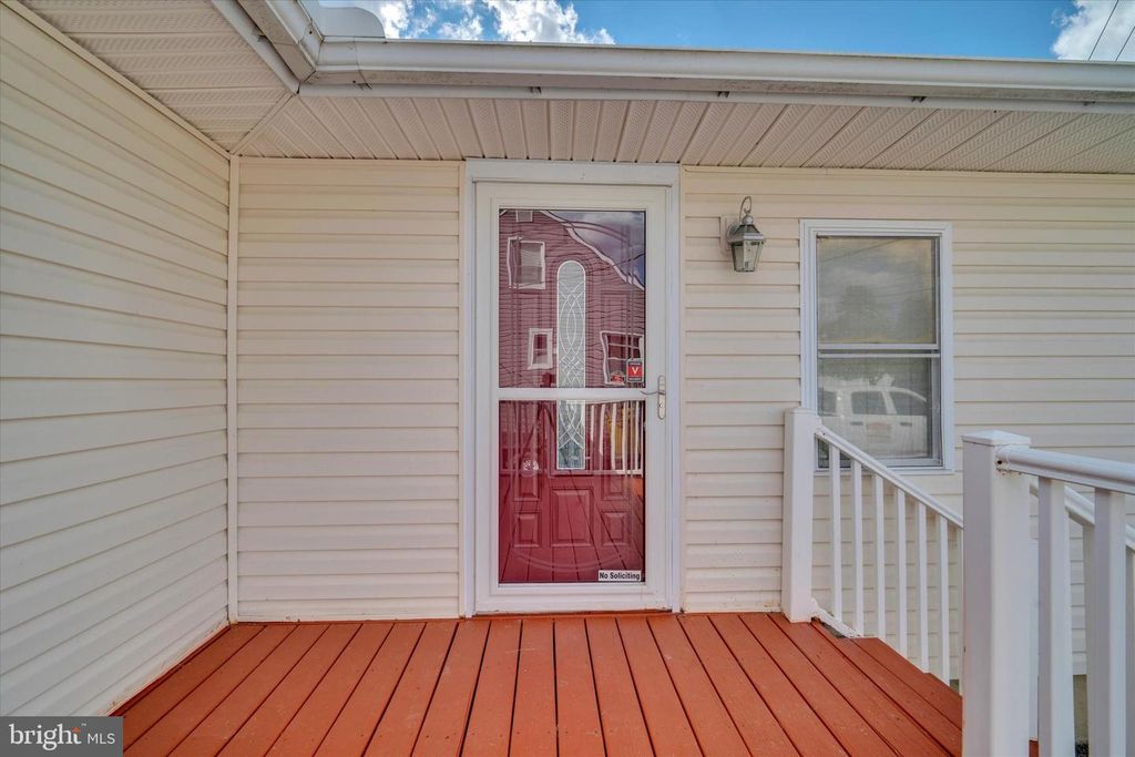Image 31 of property listing at 125 RANGE RD, Glen Burnie, MD 21061
