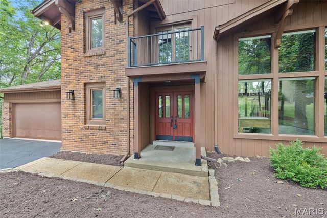 1509 Redbriar Drive, High Ridge, MO 63049
