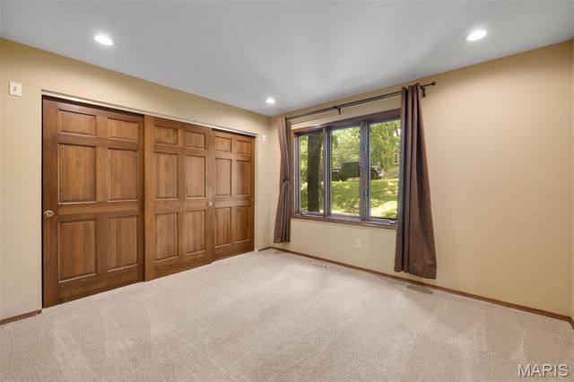 1509 Redbriar Drive, High Ridge, MO 63049