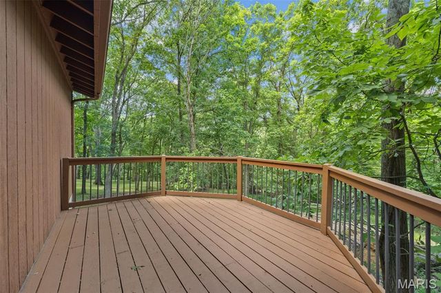 1509 Redbriar Drive, High Ridge, MO 63049