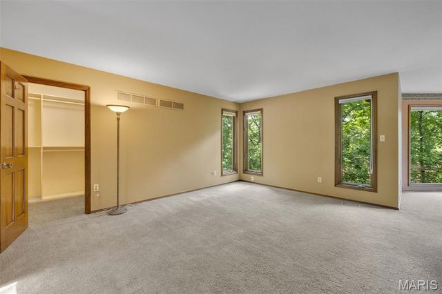 1509 Redbriar Drive, High Ridge, MO 63049