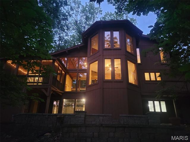 1509 Redbriar Drive, High Ridge, MO 63049