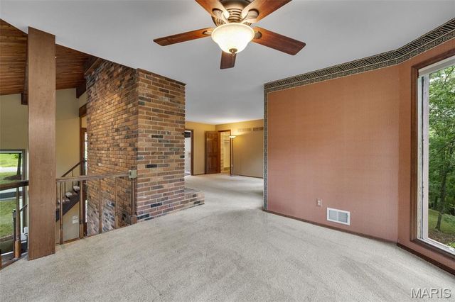1509 Redbriar Drive, High Ridge, MO 63049