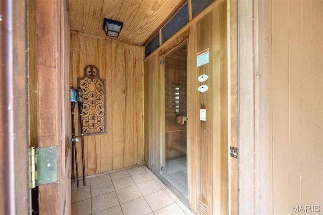 1509 Redbriar Drive, High Ridge, MO 63049