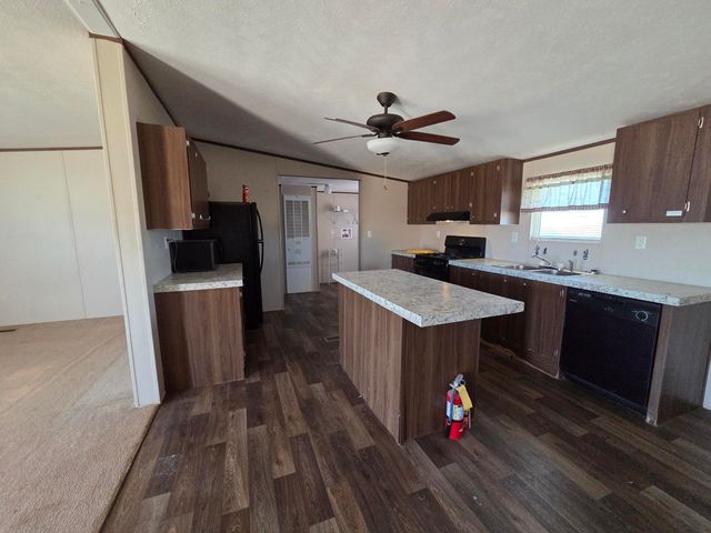 147 Manzano View Road, Los Lunas, NM 87031