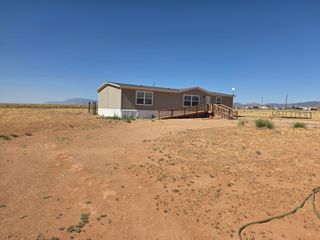 147 Manzano View Road, Los Lunas, NM 87031