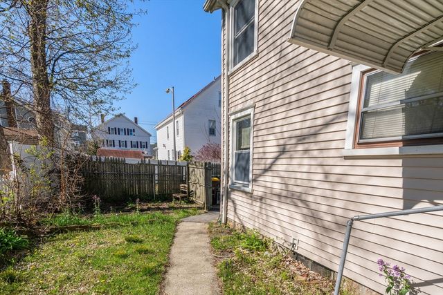 1138-1140 Plymouth Ave, Fall River, MA 02721