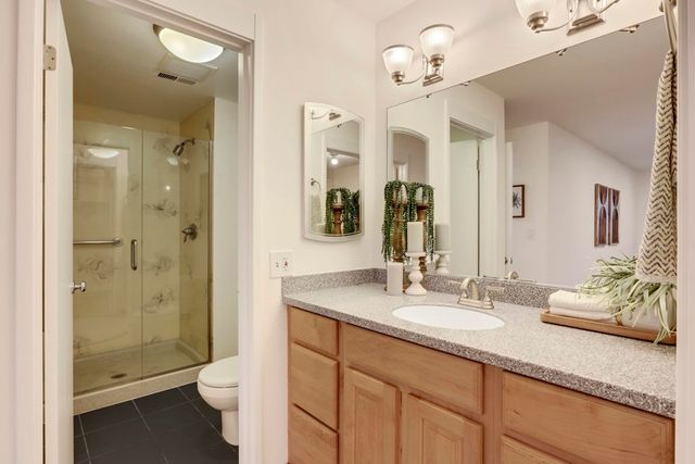 323 323 Monte Vista Ave 107, Oakland, CA 94611