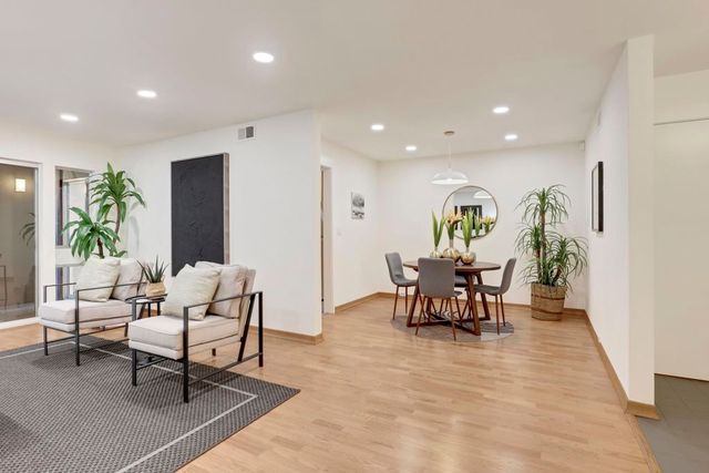 323 323 Monte Vista Ave 107, Oakland, CA 94611