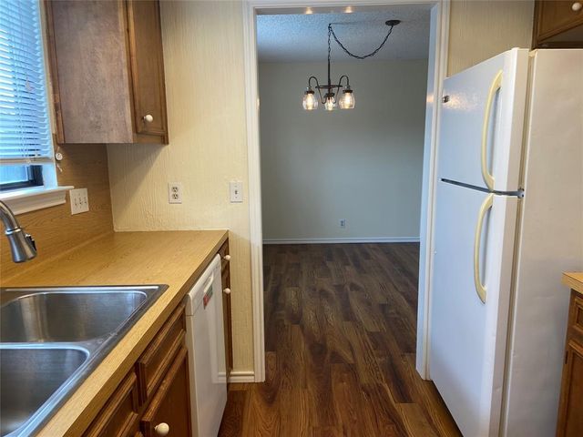 12800 Old San Antonio RD A, Manchaca, TX 78652