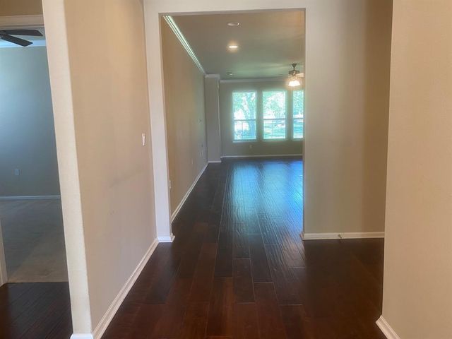 721 Independence Creek LN, Georgetown, TX 78633