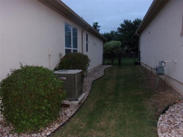 721 Independence Creek LN, Georgetown, TX 78633