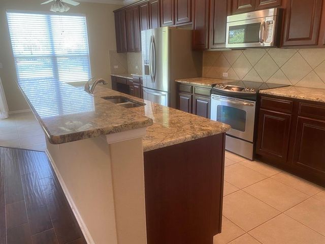 721 Independence Creek LN, Georgetown, TX 78633