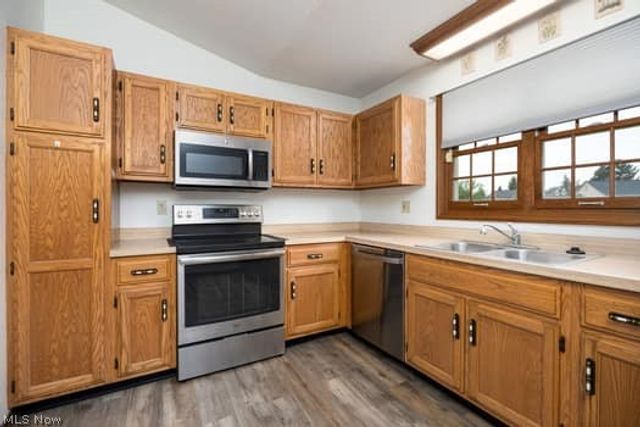 170 Sturbridge Drive, Medina, OH 44256