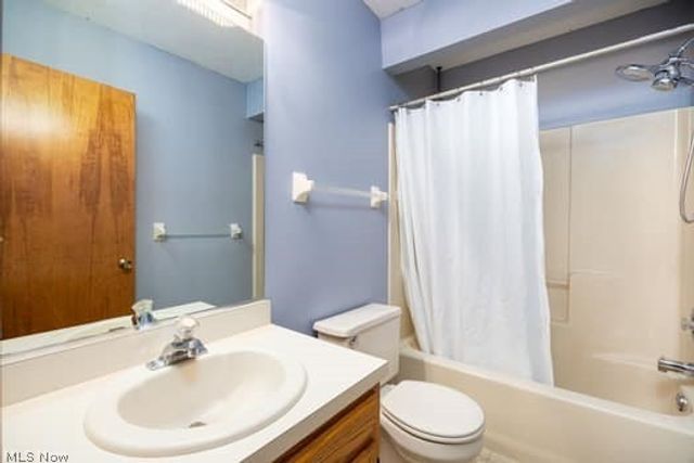 170 Sturbridge Drive, Medina, OH 44256