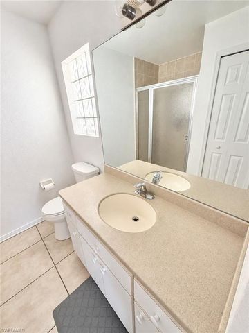 4520 Skyline BLVD 202, Cape Coral, FL 33914