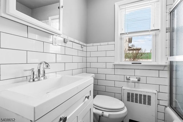 274 Greylock Pkwy, Belleville Twp., NJ 07109