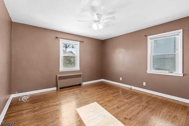 274 Greylock Pkwy, Belleville Twp., NJ 07109