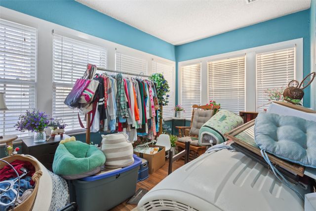 1026 W 7th Street, Mcgregor, TX 76657