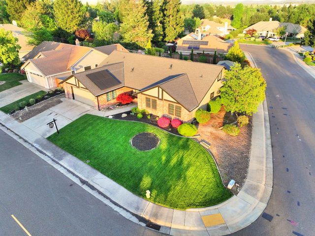 3802 Sweetwater Dr, Rocklin, CA 95677