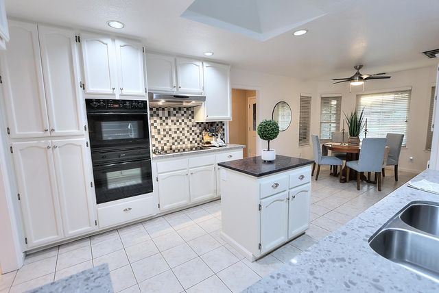 3802 Sweetwater Dr, Rocklin, CA 95677