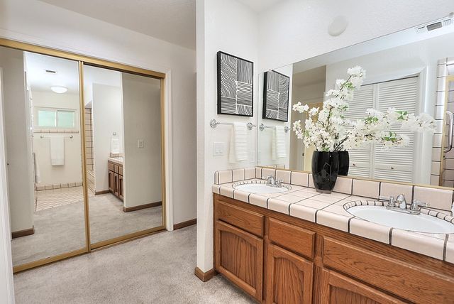 3802 Sweetwater Dr, Rocklin, CA 95677