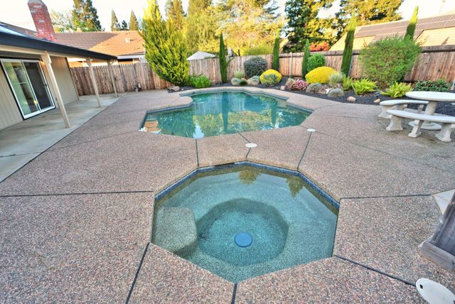 3802 Sweetwater Dr, Rocklin, CA 95677