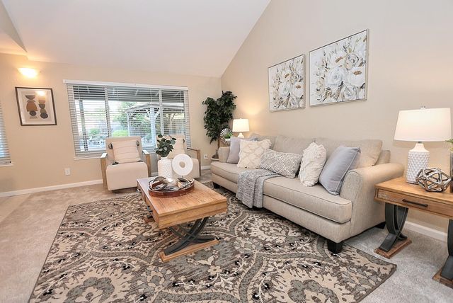 3802 Sweetwater Dr, Rocklin, CA 95677