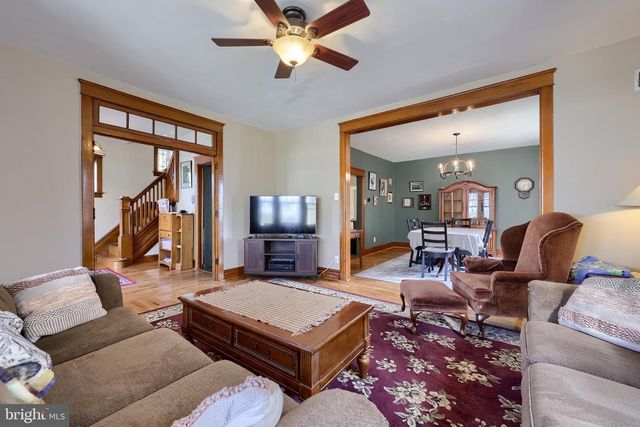 244 W MARKET ST, Hellam, PA 17406