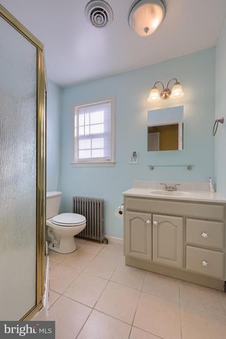 244 W MARKET ST, Hellam, PA 17406