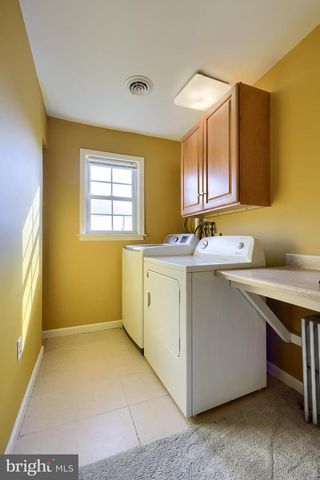 244 W MARKET ST, Hellam, PA 17406