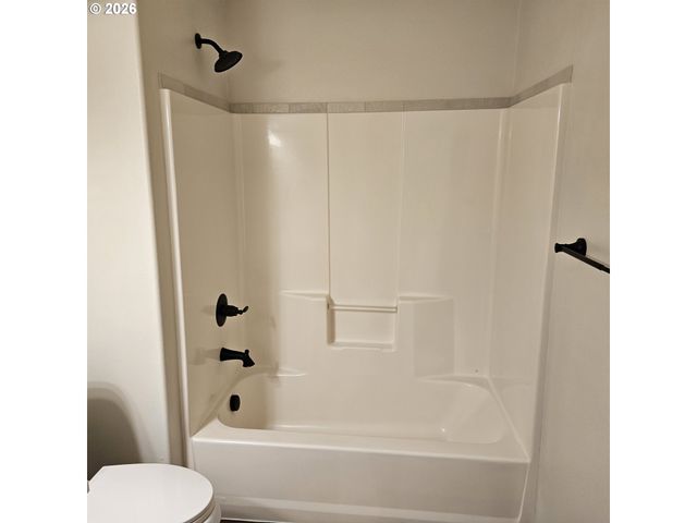 1713 E 11TH St, Newberg, OR 97132