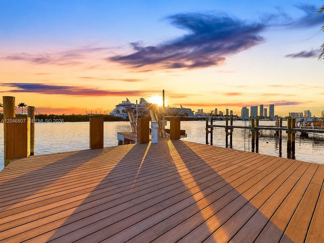 260 S Coconut Lane, Miami Beach, FL 33139